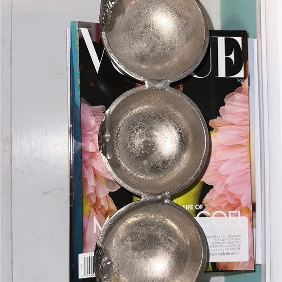 Triple Pineapple Container - Picture 2 of 5